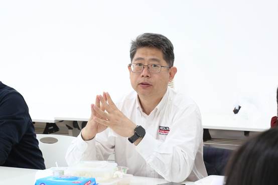 clip_image004.jpg clip_image004.jpg